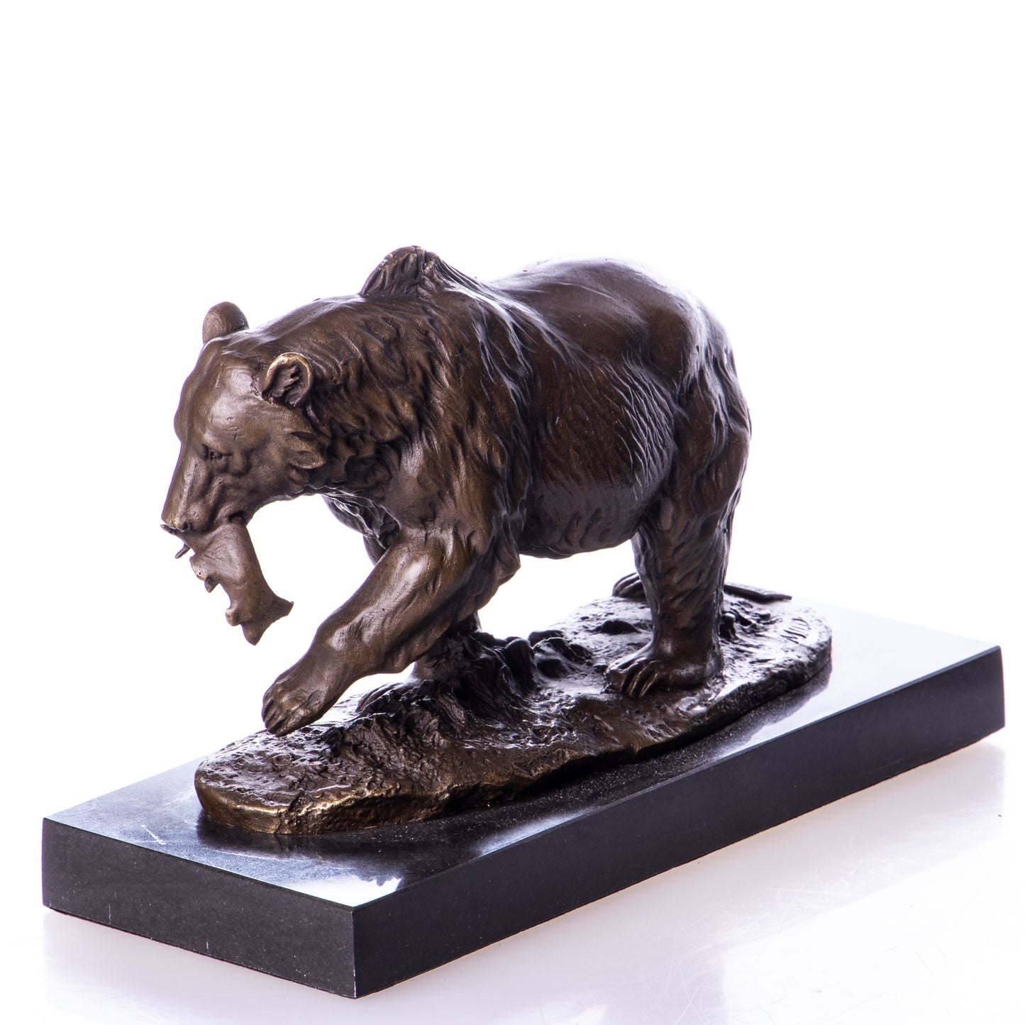 Statue en Bronze Ours au poisson