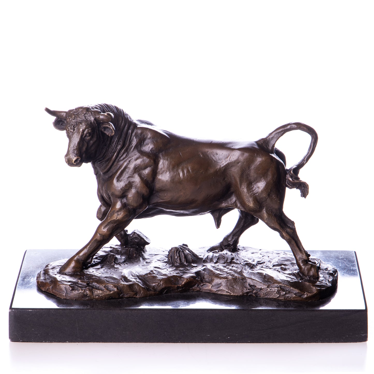 Statue en Bronze Taureau