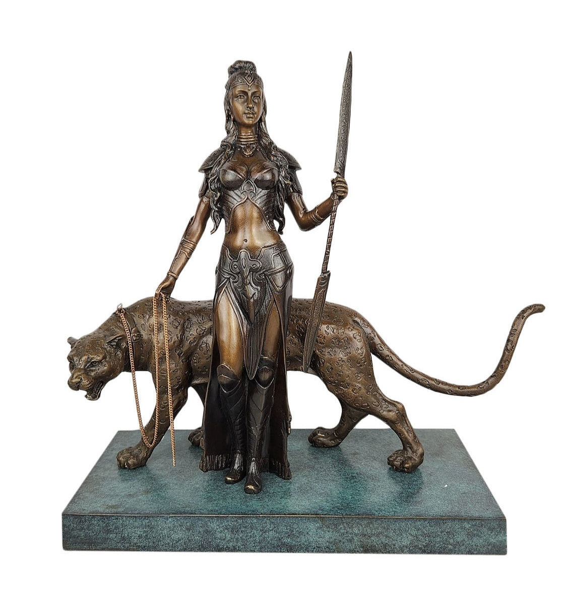 Statue en bronze Guerrière Amazone Diane et son Léopard