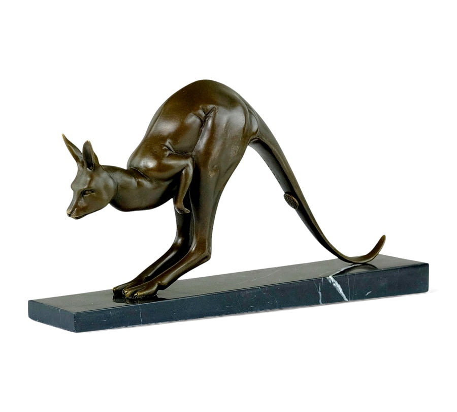 Sculpture en bronze de kangourou