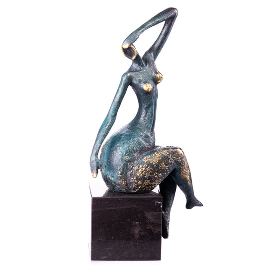 Sculpture en bronze abstraite d'une femme nue,sculpture moderne et décorative.Formes Arrondies.