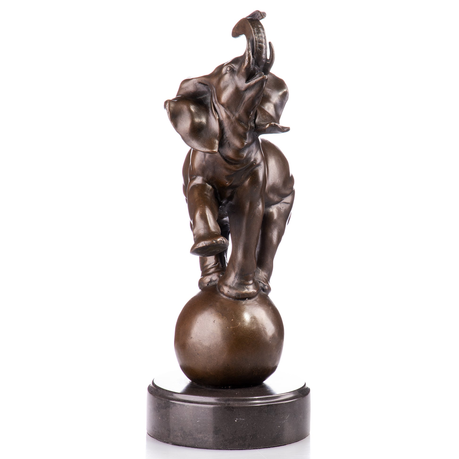 Sculpture en Bronze d'un Éléphant en équilibre sur un ballon,style Artistique et Décoratif.