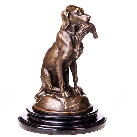 Sculpture en Bronze D'un Chien de Chasse.