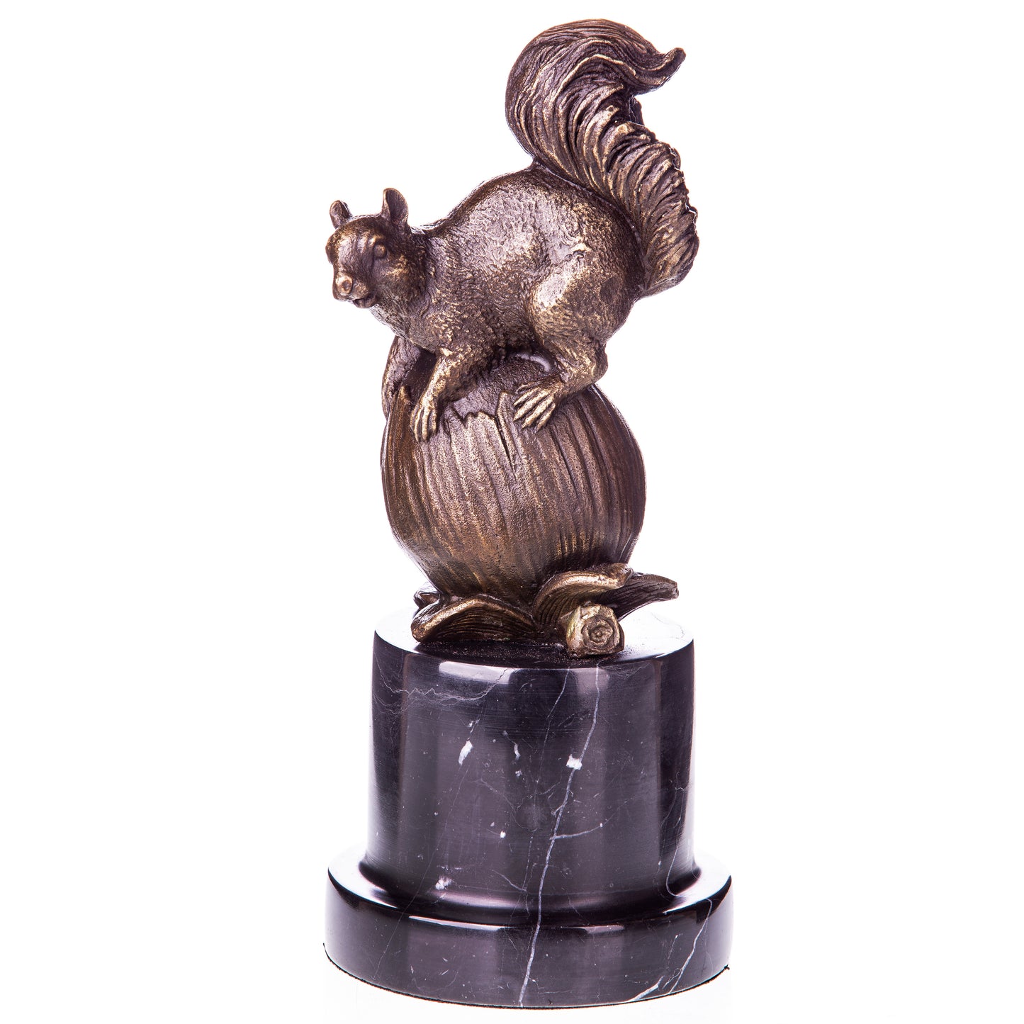 Statue en Bronze Écureuil sur noisette